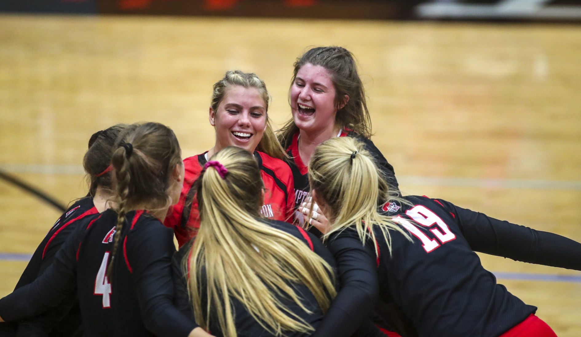 091118-MAC-volleyball-007